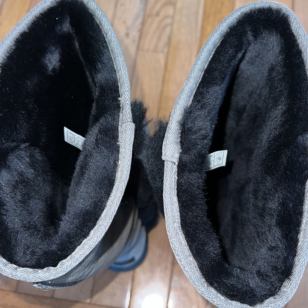 UGG Women Sunburst Tall boots - Picture 13 of 16
